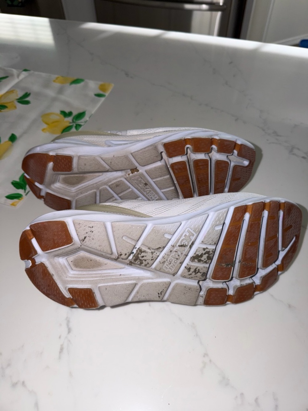 Hoka Elevon 2. - Picture 4 of 5